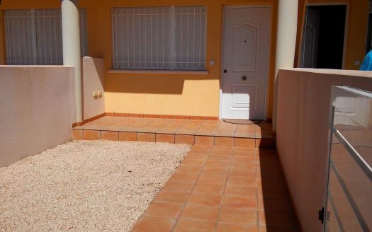 Duplex of about 90 m2 with garden, terrace and backyard.