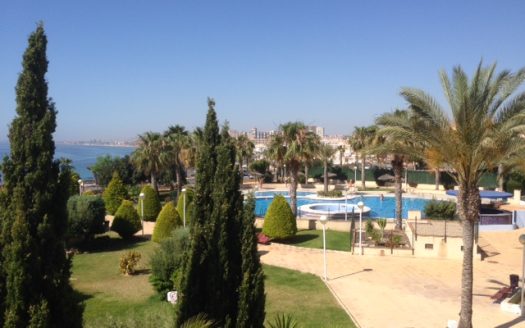 Apartment next to the sea