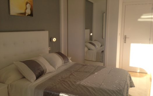 Apartment next to the sea