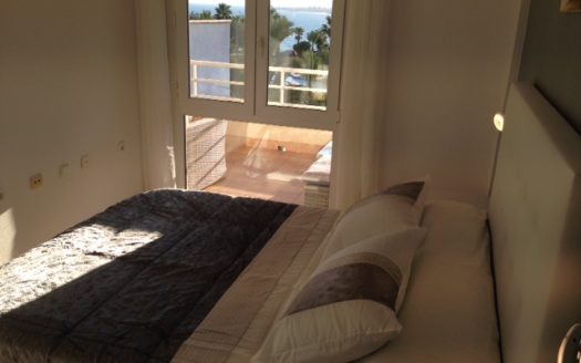 Apartment next to the sea