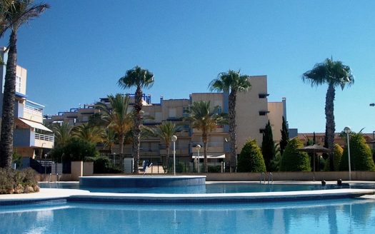 Apartment next to the sea