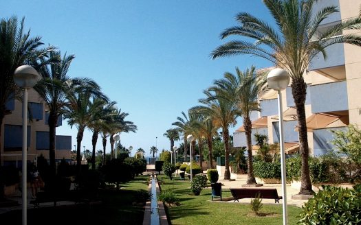 Apartment next to the sea